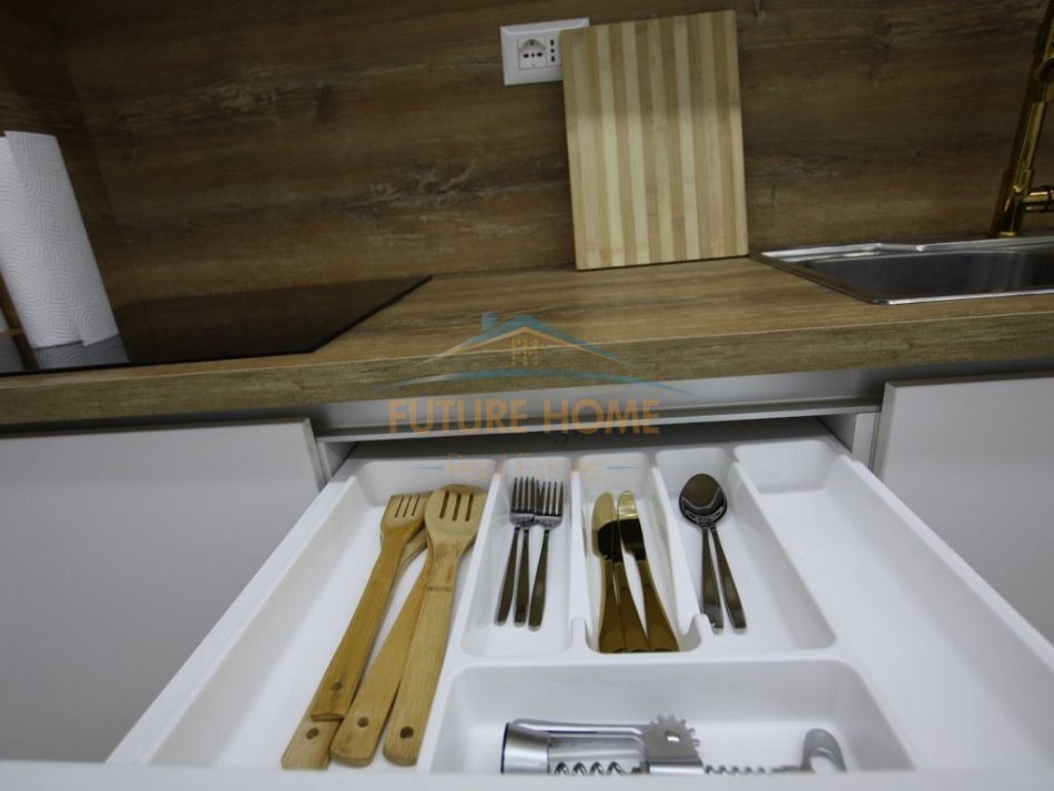 Tirane, jepet me qera apartament Kati 0, 63 m² 650 € (21 dhjetori)