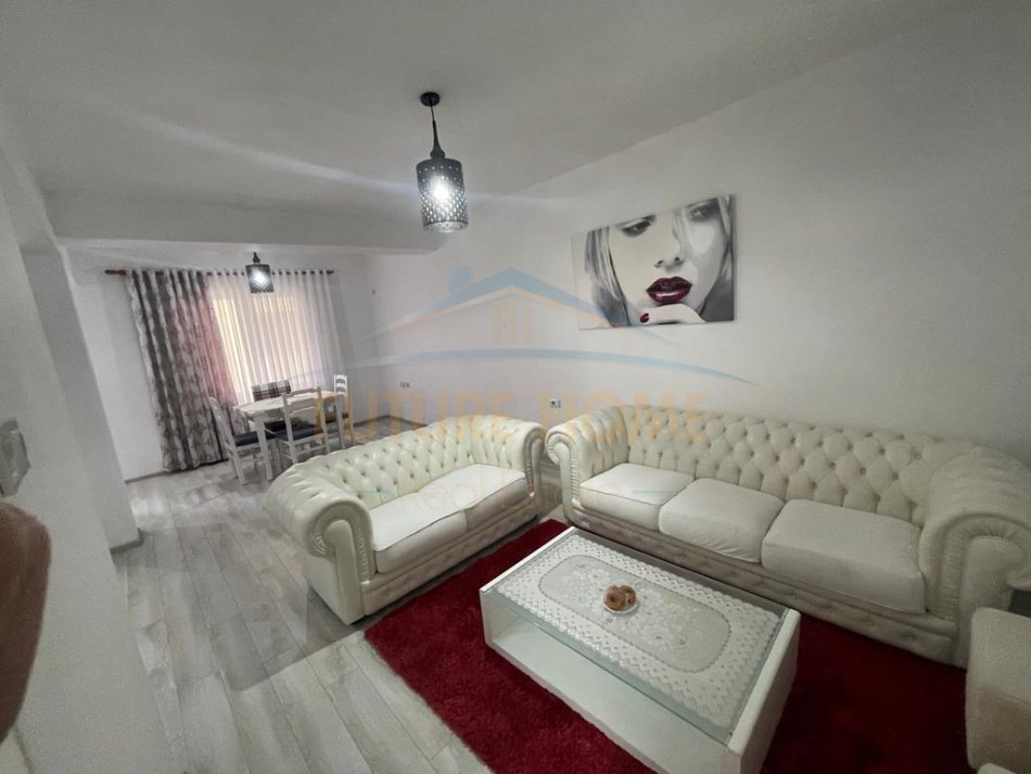 Tirane, jepet me qera apartament Kati 6, 100 m² 900 € (bllok)