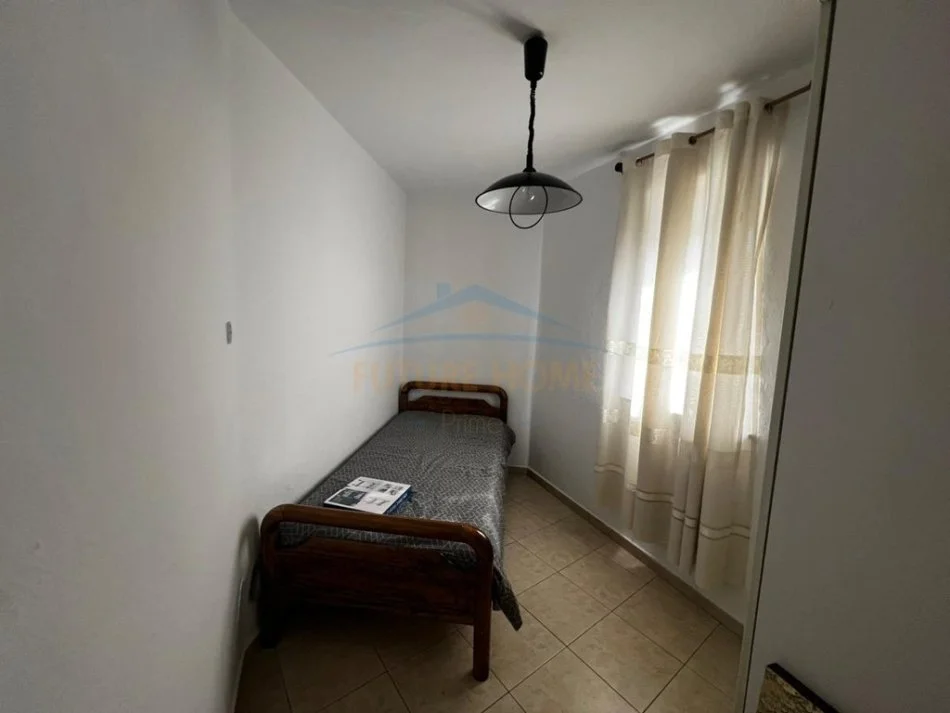 Tirane, jepet me qera apartament 2+1 Kati 5, 80 m² 460 € 