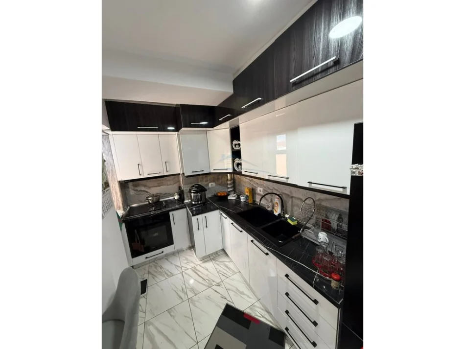 Pogradec, shitet apartament 2+1 Kati 5, 70 m² 100.000 € 