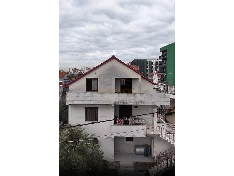 Tirane, shitet shtepi 3 Katshe Kati 3, 188 m² 230.000 € (Kamez)
