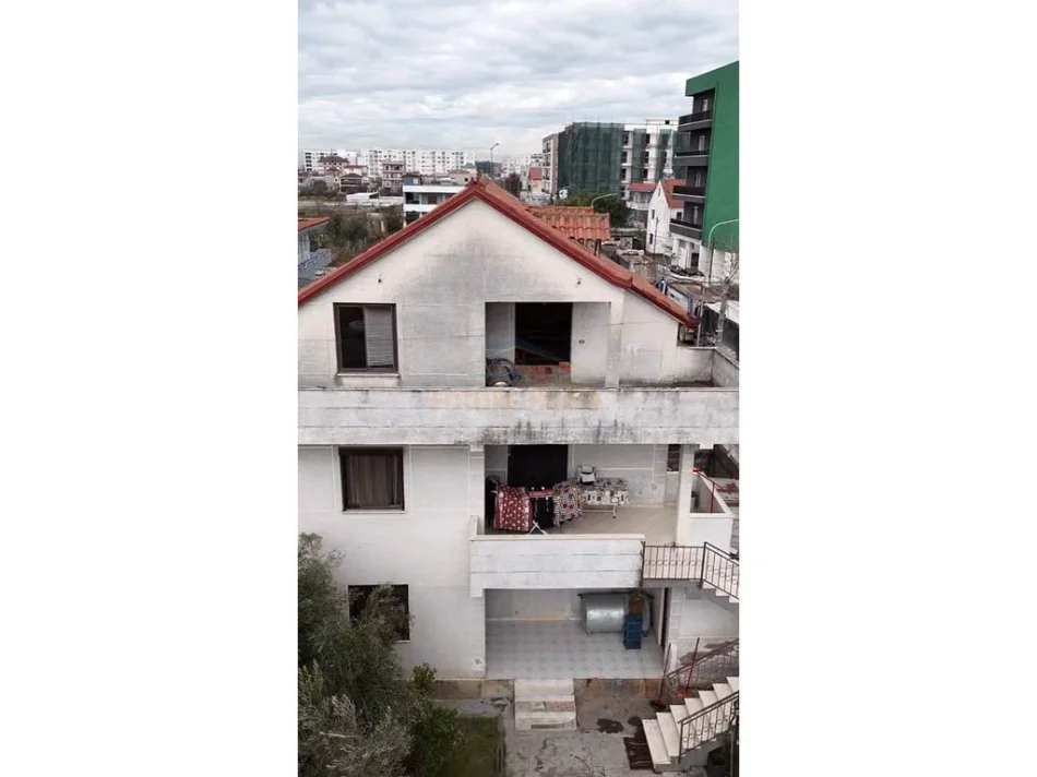 Tirane, shitet shtepi 3 Katshe Kati 3, 188 m² 230.000 € (Kamez)