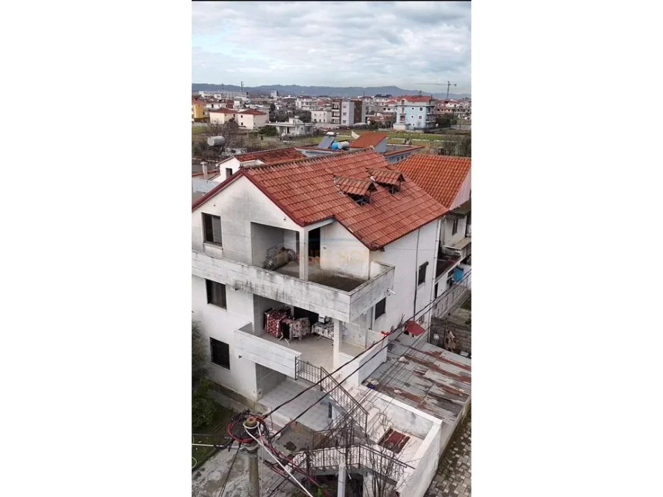 Tirane, shitet shtepi 3 Katshe Kati 3, 188 m² 230.000 € (Kamez)