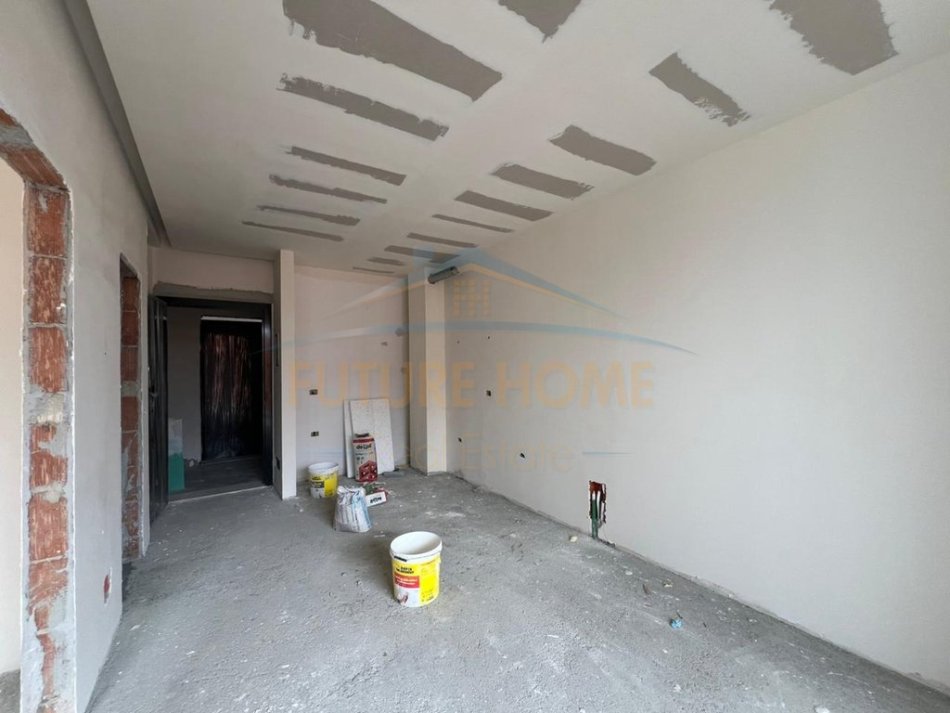 Shitet, Apartament 1+1+ Post parkimi, Siri Kodra, 116,000 €, Return63610