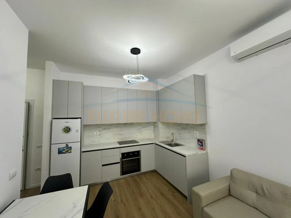 Tirane, jepet me qera apartament 1+1 Kati 3, 52  m² 450 € (REZIDENCA KAIMI)