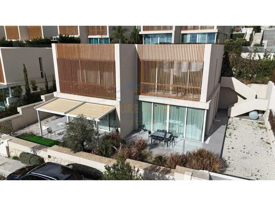 Dhermi - Palase, shitet Vile 2 Katshe Kati 0, 238 m² 1.300.000 € (GREEN COAST I)