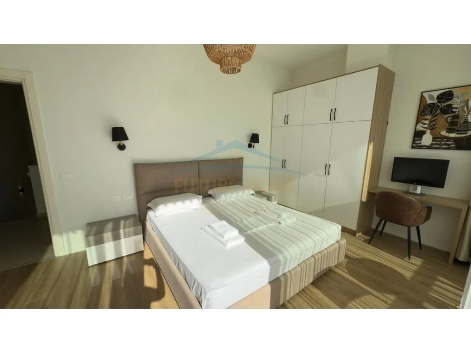 Shitet, Vile Small Twin, Green Coast 1, Palase, 1,300,000 €, Empire63697