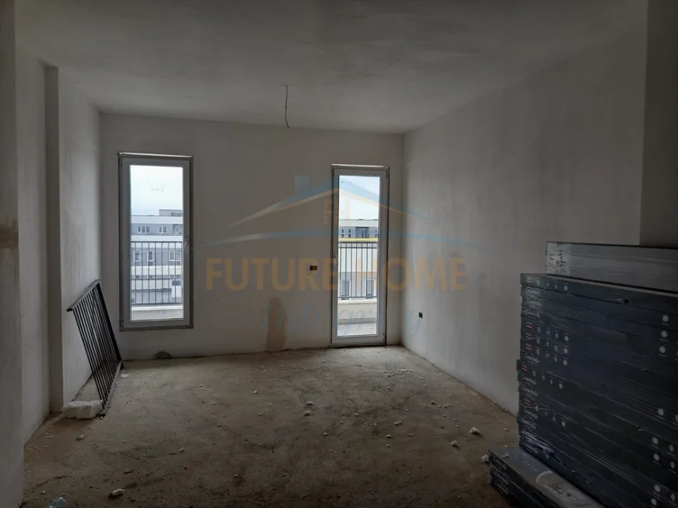 Tirane, shitet apartament 2+1+Ballkon Kati 8, 110 m² 137.000 € (Kompleksi Univers City)