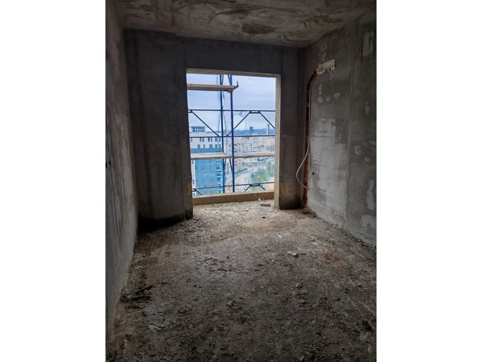 Tirane, shes apartament 3+1+Ballkon Kati 9, 130 m² 273.500 € 