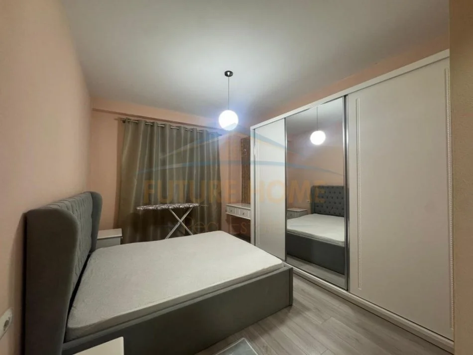 Tirane, jepet me qera apartament 1+1 Kati 3, 71 m² 600 € (Kompleksi "Erli", Porcelan)