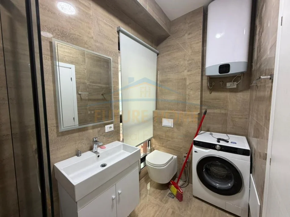Tirane, jepet me qera apartament 2+1 Kati 9, 114 m² 1.400 € 