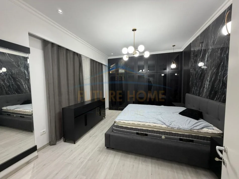 Tirane, jepet me qera apartament 2+1 Kati 9, 114 m² 1.400 € 