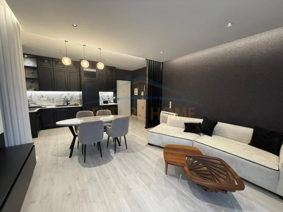 Tirane, jepet me qera apartament 2+1 Kati 9, 114 m² 1.400 € 