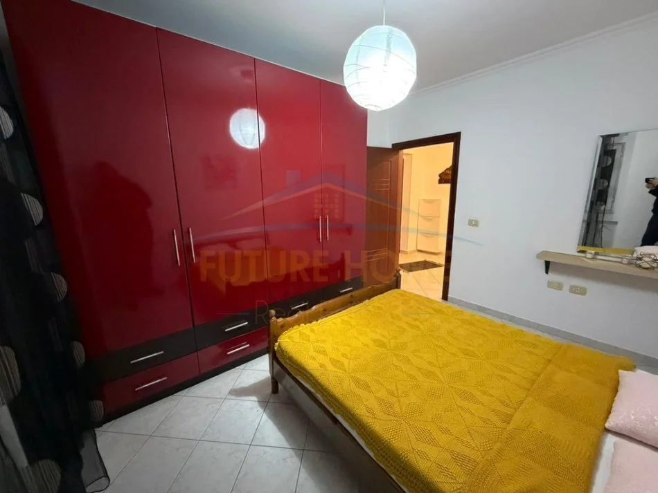 Tirane, jepet me qera apartament 1+1 Kati 5, 70 m² 450 € (RRUGA DRITAN HOXHA)