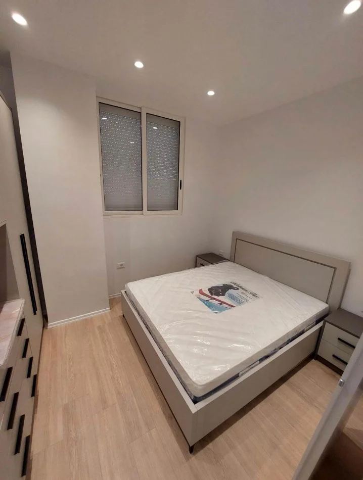 Tirane, jepet me qera apartament 1+1 Kati 0, 55 m² 600 € (Kodra e Diellit)