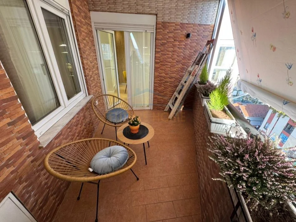 Tirane, shitet apartament 2+1 Kati 8, 116 m² 299.000 € (Don Bosko)