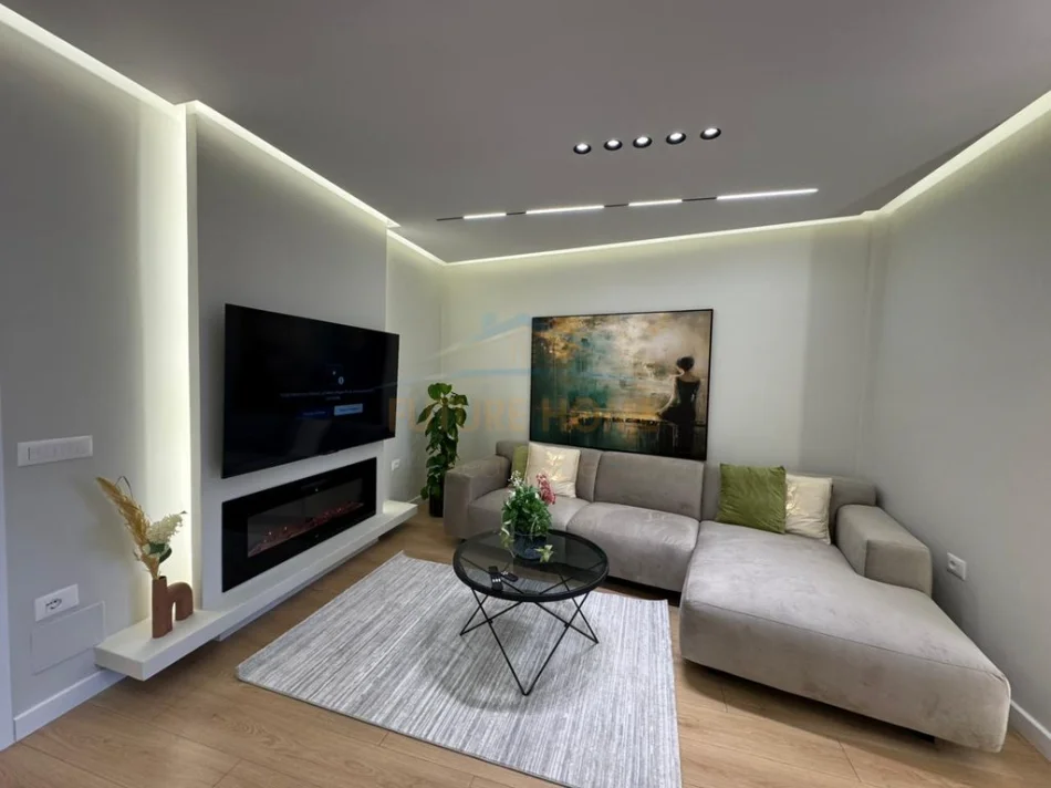 Tirane, shitet apartament 2+1 Kati 8, 116 m² 285.000 € (ZOGU I ZI)