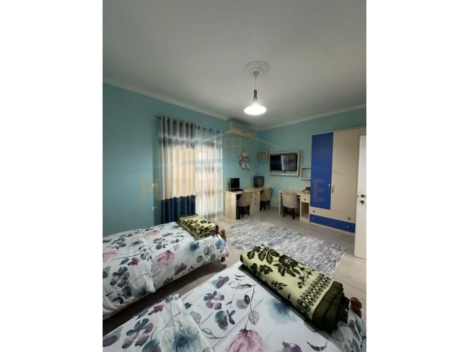 Tirane, jepet me qera apartament 1+1+Ballkon , 120 m² 600 € 