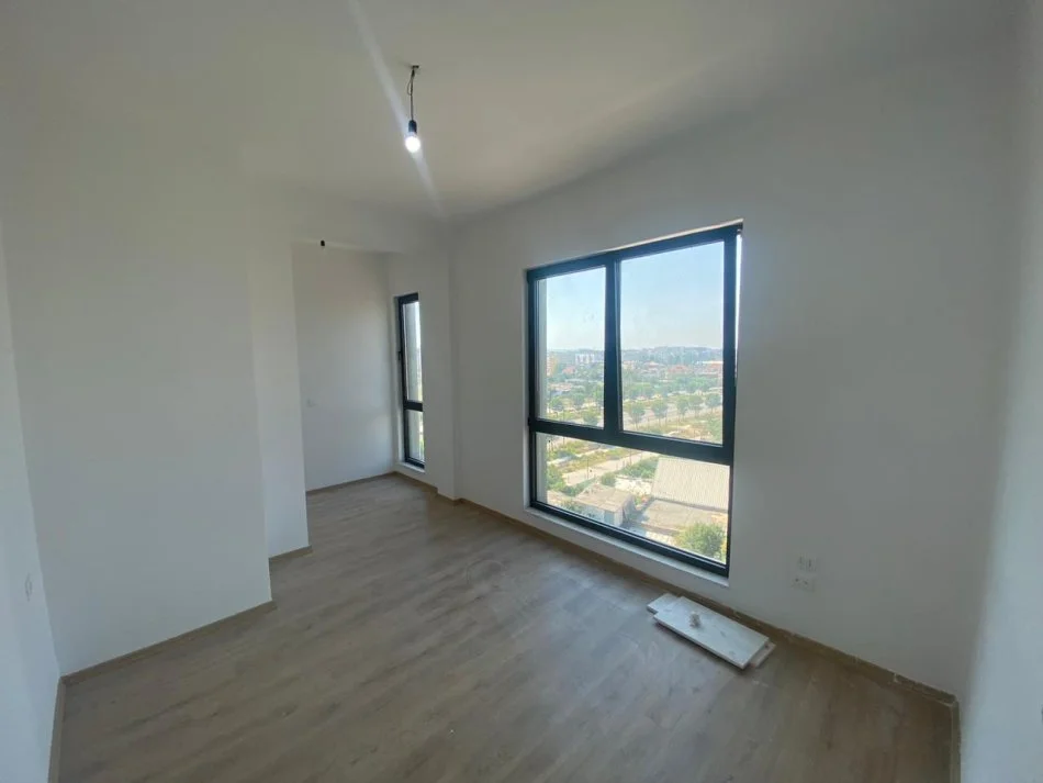 Tirane, shitet apartament 1+1+Ballkon Kati 5, 76 m² 135.000 € (Bulevardi i Ri)