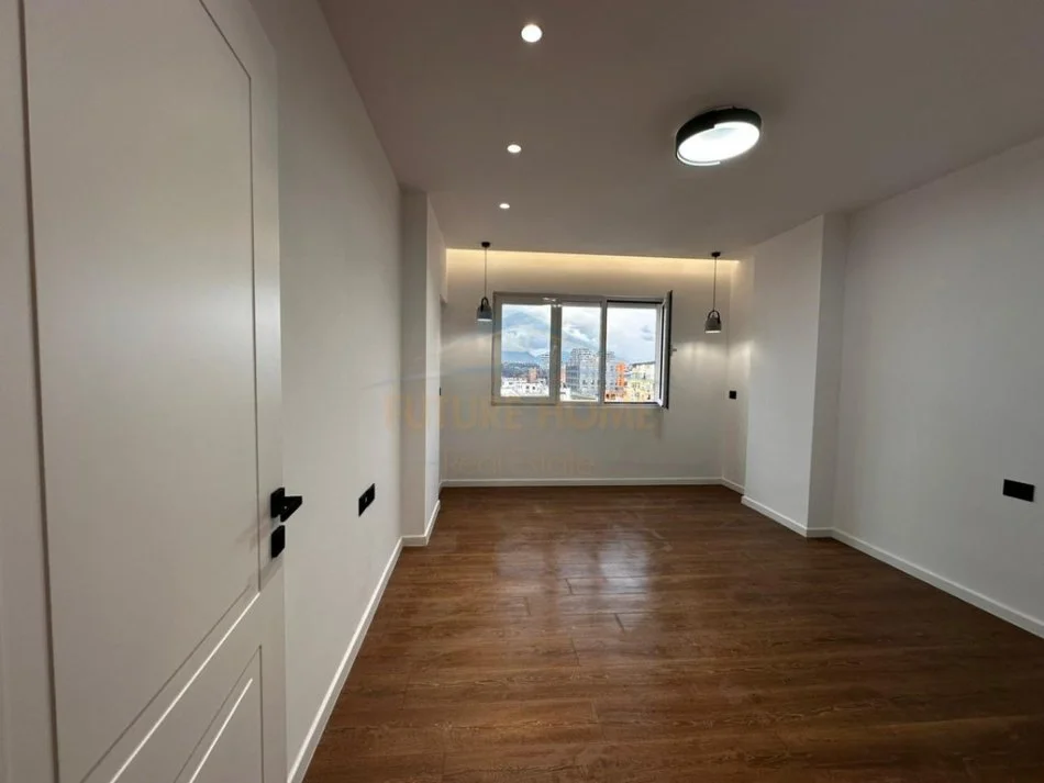 Tirane, shitet apartament 2+1 Kati 11, 104 m² 250.000 € 