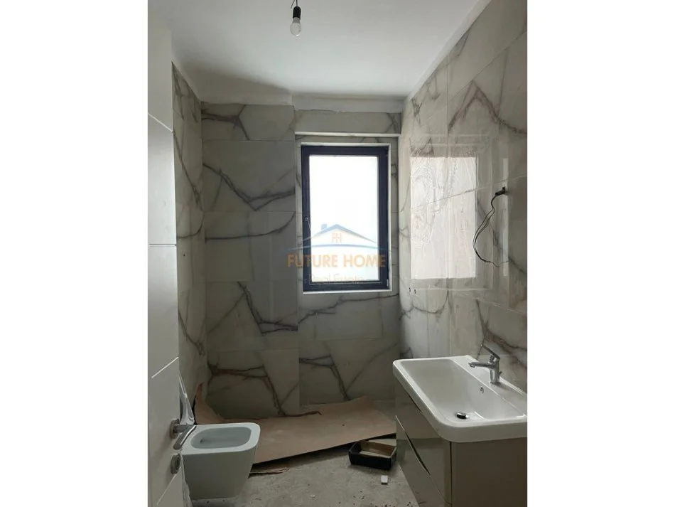 Tirane, shitet apartament 2+1 Kati 6, 94 m² 270.000 € 