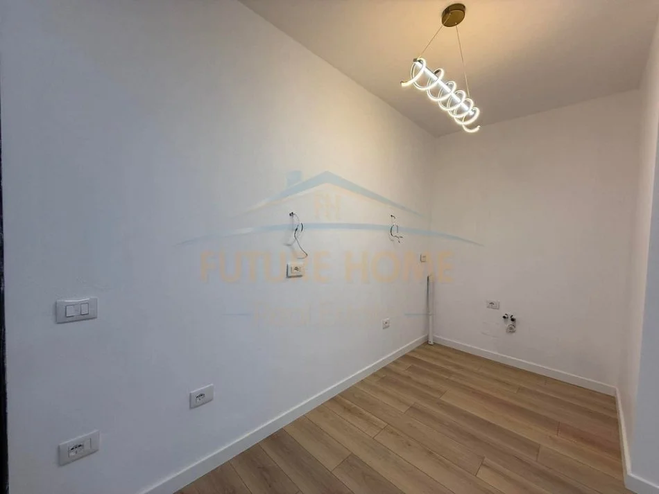 Tirane, shitet apartament 1+1+Aneks+Ballkon Kati 1, 65 m² 140.000 € (Don Bosko)
