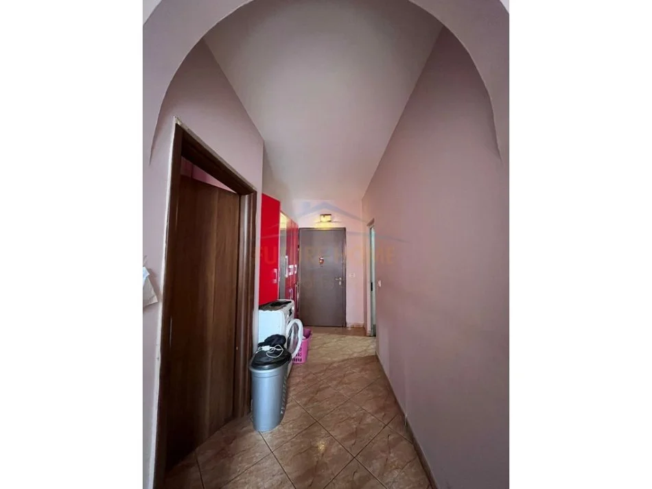 Tirane, shitet apartament 2+1 Kati 3, 81 m² 219.000 € 