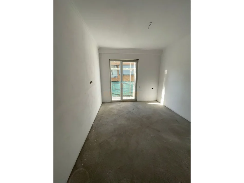 Tirane, shitet apartament 2+1 Kati 2, 83 m² 85.000 € (INSTITUT)