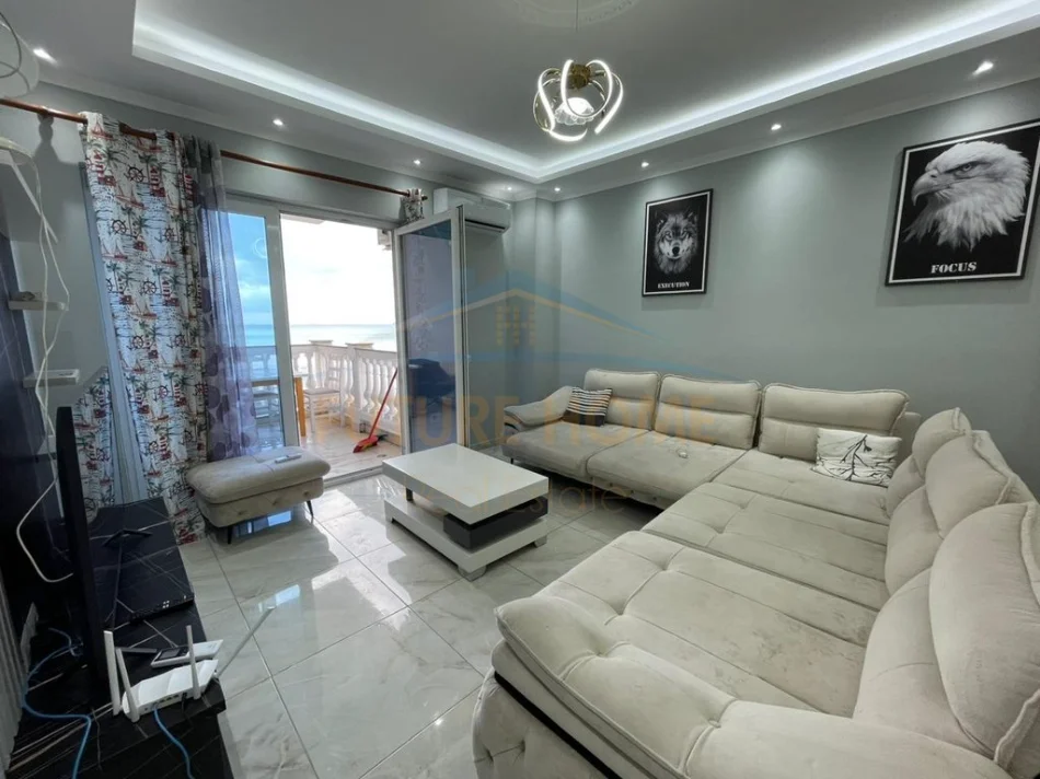 Durres, jepet me qera apartament 2+1+Ballkon Kati 3, 92 m² 850 € (Plazh Rrota e Kuqe, Durrës)