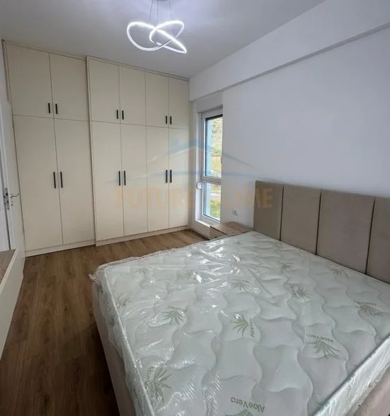 Tirane, qera apartament 1+1 Kati 2, 60 m² (oxa)