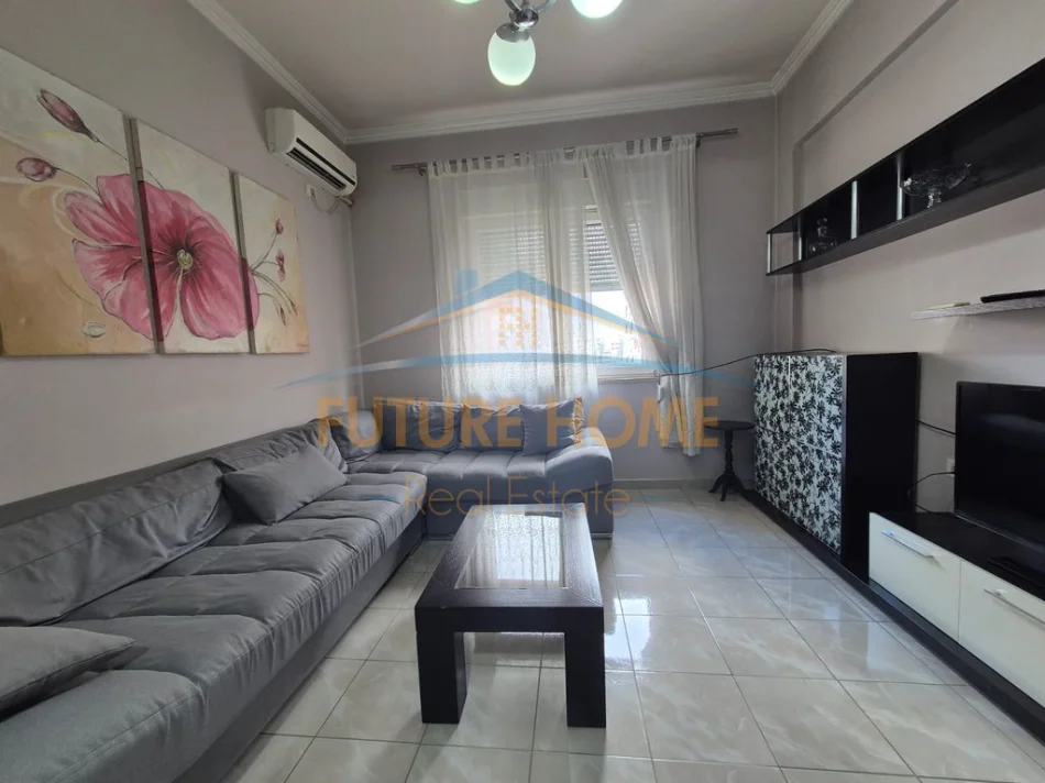 Tirane, shitet apartament 2+1 Kati 5, 84 m² 240.000 € (Ish Parku Autobuzave)