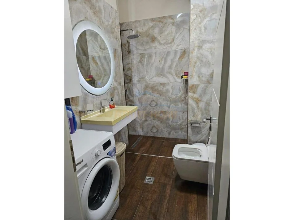 Tirane, jepet me qera apartament 2+1 Kati 1, 110 m² 550 € (Astir)