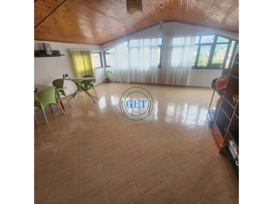 Durres, shitet shtepi 3+1 , 64 m² 170.000 € (Muzeumi, Durres)