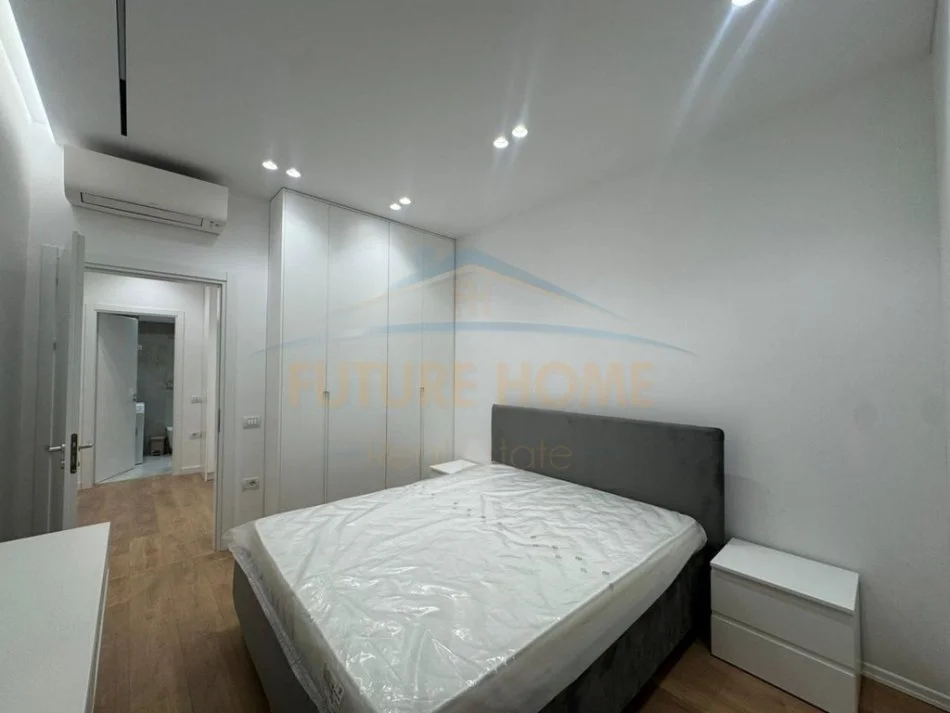 Tirane, jepet me qera apartament 3+1 Kati 3, 120 m² 1.200 € (Ish fusha aviacionit)