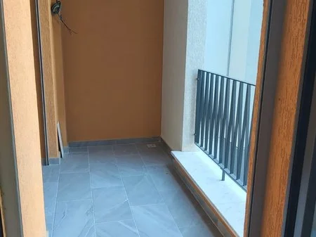 Tirane, jepet me qera ambjent biznesi Kati 3, 68 m² 500 € 