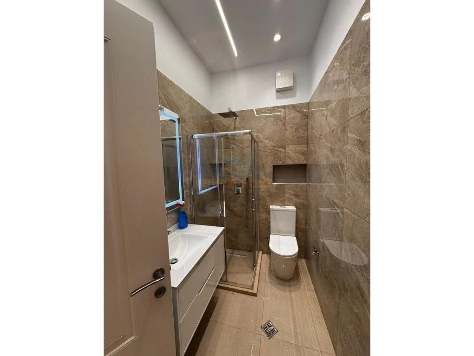 Tirane, shitet apartament 2+1+Aneks+Ballkon Kati 1, 76 m² 130.000 € (UNAZA E RE ASTIR)