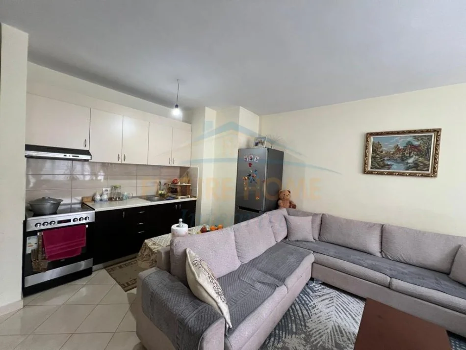 Tirane, shitet apartament 2+1 Kati 7, 94 m² 123.000 € (Misto Mame)