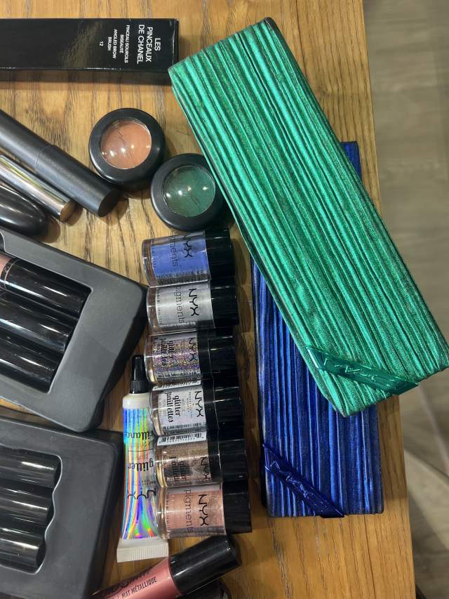 Tirane, shes Produkte origjinale Makeup 1
