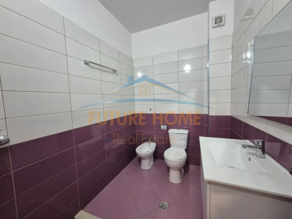 Tirane, shitet apartament 2+1+Aneks+Ballkon Kati 2, 99 m² 200.000 € 