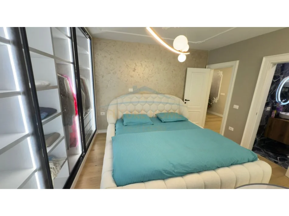 Tirane, shitet apartament 2+1+Aneks+Ballkon Kati 1, 116 m² 440.000 € (Rruga e Bogdaneve)