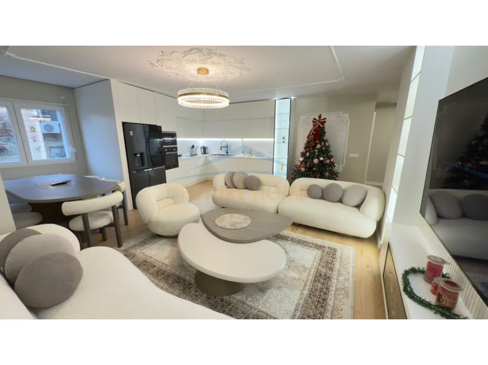 Tirane, shitet apartament 2+1+Aneks+Ballkon Kati 1, 116 m² 375.000 € (RRUGA E BOGDANEVE)