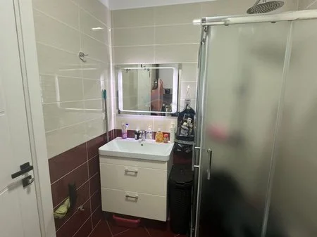 Tirane, shitet apartament 1+1 Kati 6, 75 m² 215.000 € 