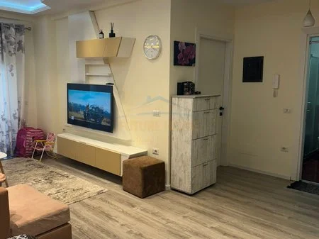 Tirane, shitet apartament 1+1 Kati 6, 75 m² 215.000 € 