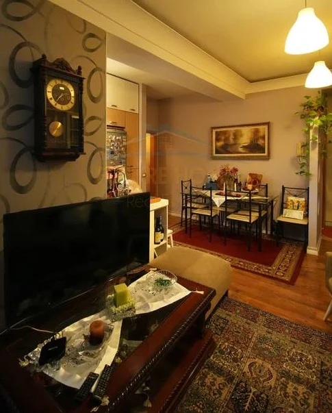 Tirane, shitet apartament 2+1 Kati 6, 95 m² 205.000 € (komuna e parisist)