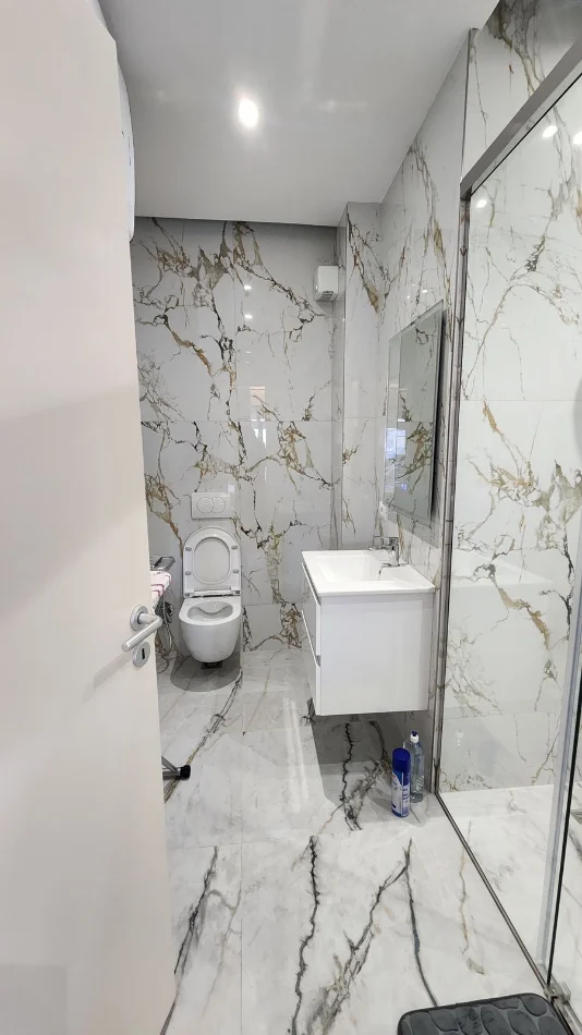 Tirane, shitet apartament 2+1 Kati 3, 117 m² 370.000 € 