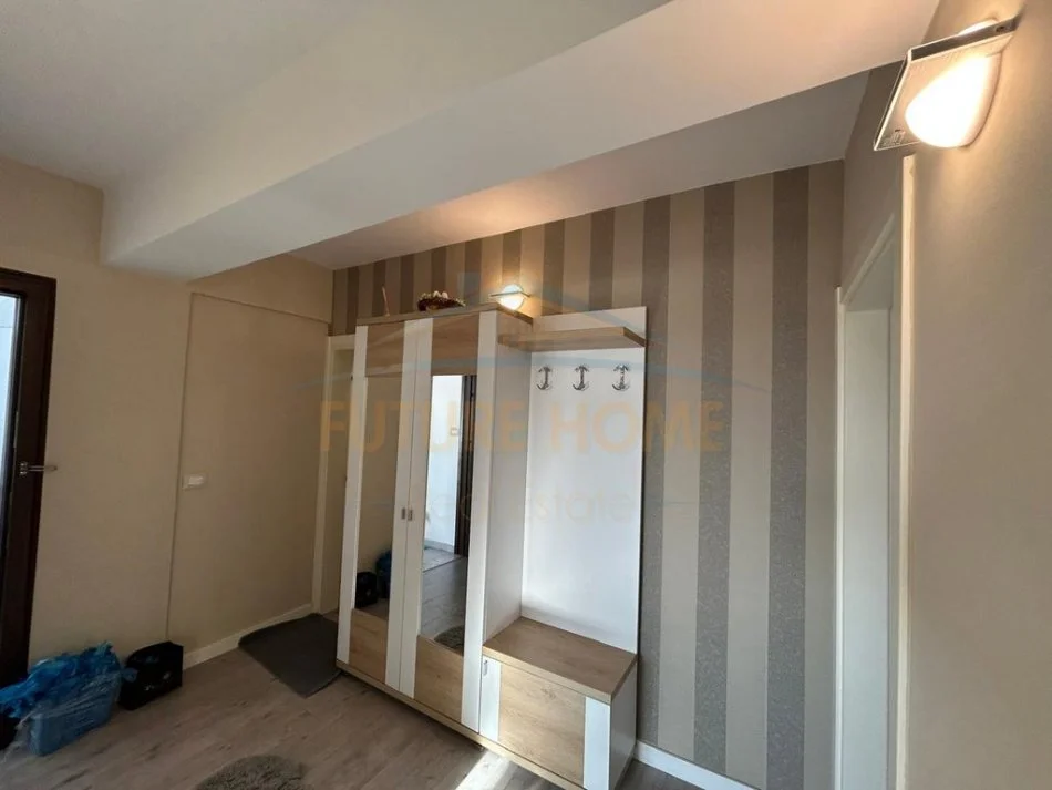 Tirane, shes apartament 2+1+Ballkon Kati 5, 76 m² 140.000 € (RRUGA E PORTIT)