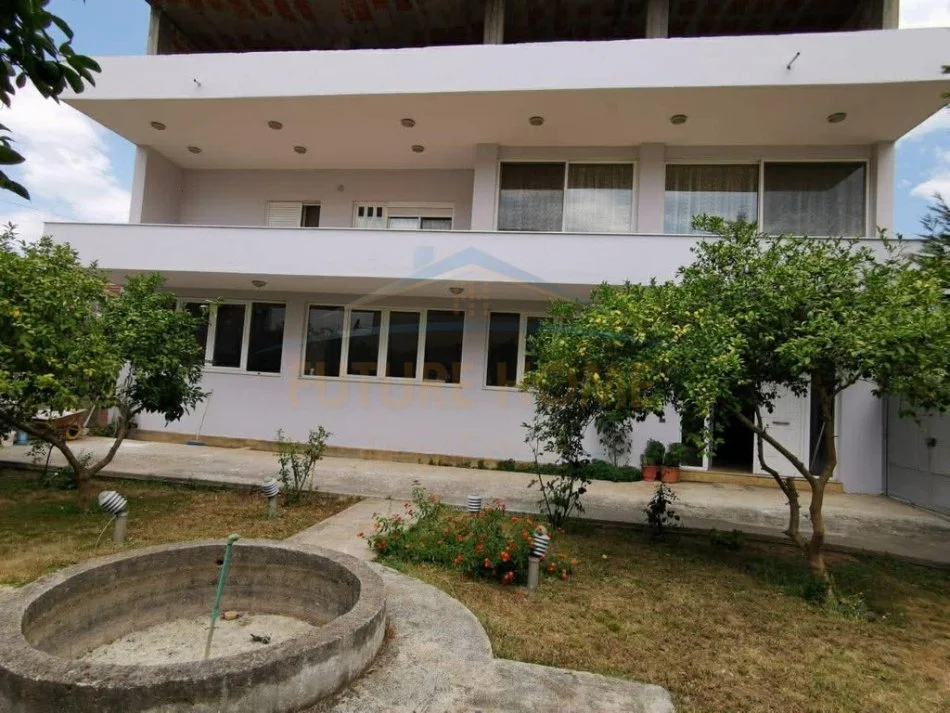 Tirane, shes Vile 3+1+Ballkon , 800 m² 550.000 € 