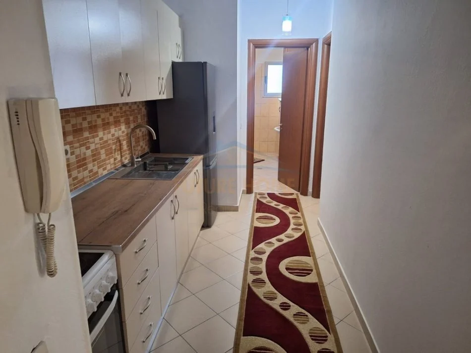 Tirane, jepet me qera apartament 1+1 Kati 1, 72 m² 500 € 