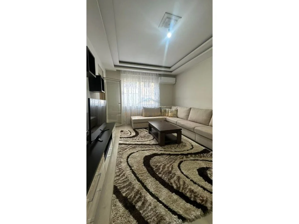 Tirane, jepet me qera apartament 1+1 Kati 6, 69 m² 480 € (Unaza e Re prane Viles L)