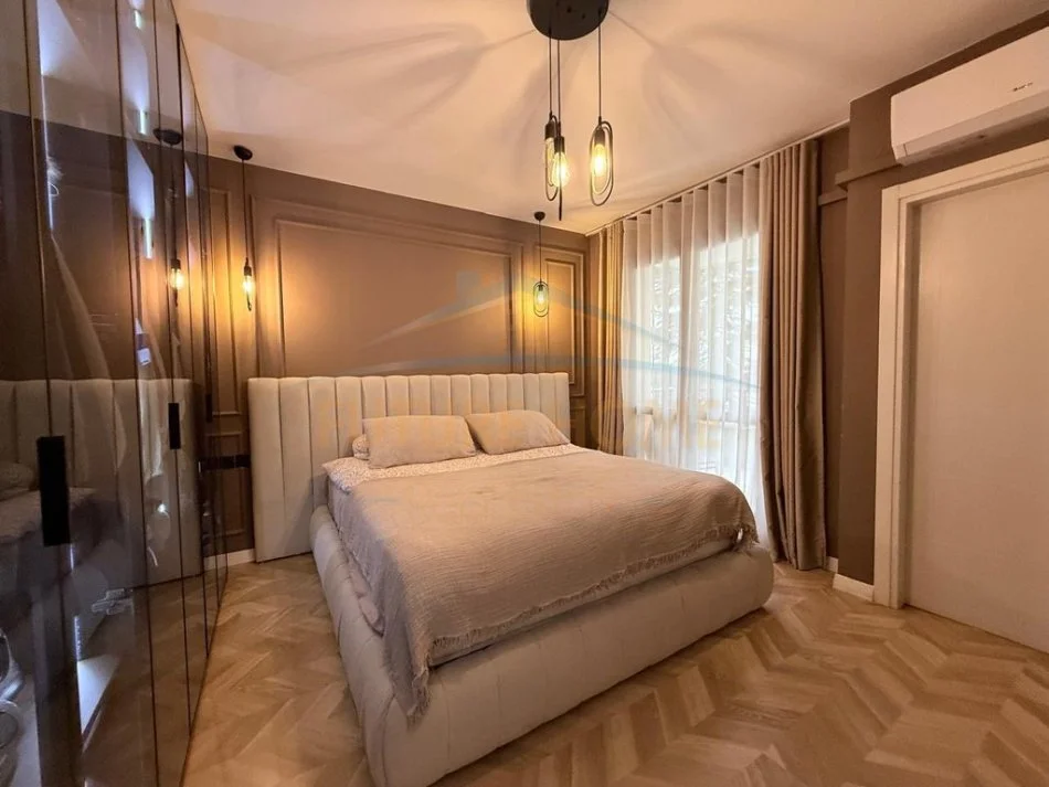 Tirane, shitet apartament 2+1+Aneks+Ballkon Kati 2, 105 m² 242.000 € (KOPSHTI BOTANIK)